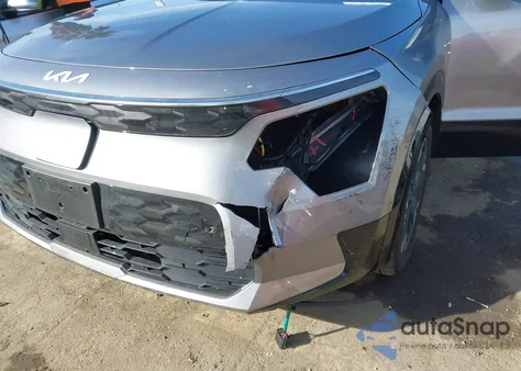 2025 Kia Niro Ev Wind from USA, damaged, VIN KNDCR3L19S5142572